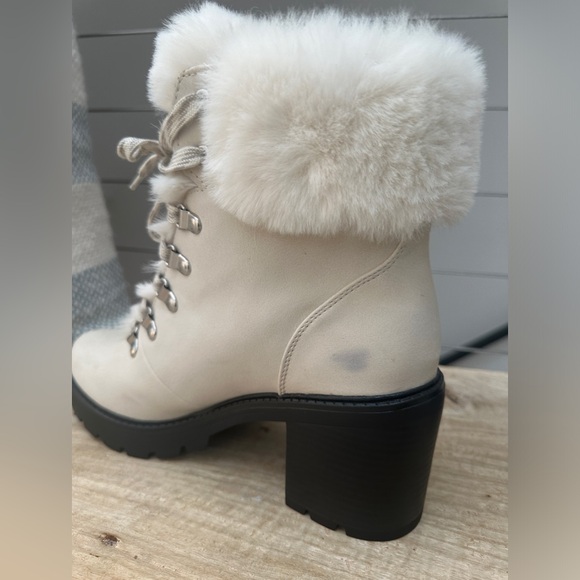 Esprit Winter Boots ivory fur tie up combat boots winter snow fall casual NWOT 9 - Picture 8 of 9